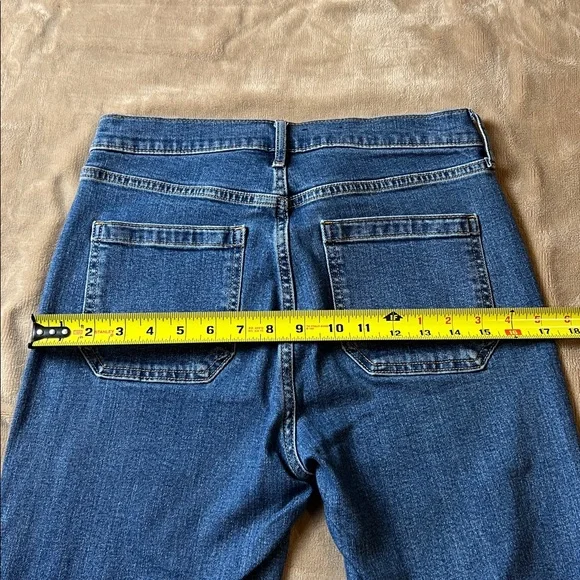 GAP 'High-Rise 70s Flare' Medium Wash Jeans with Front Pockets - Size 29 - Picture 13 of 16